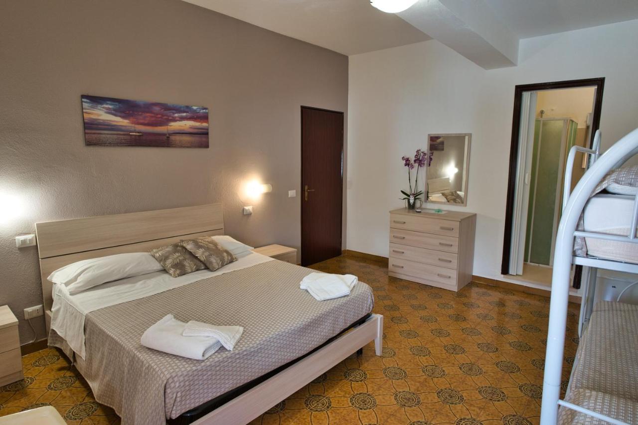 La Ruota Hotel Oliveri Kültér fotó