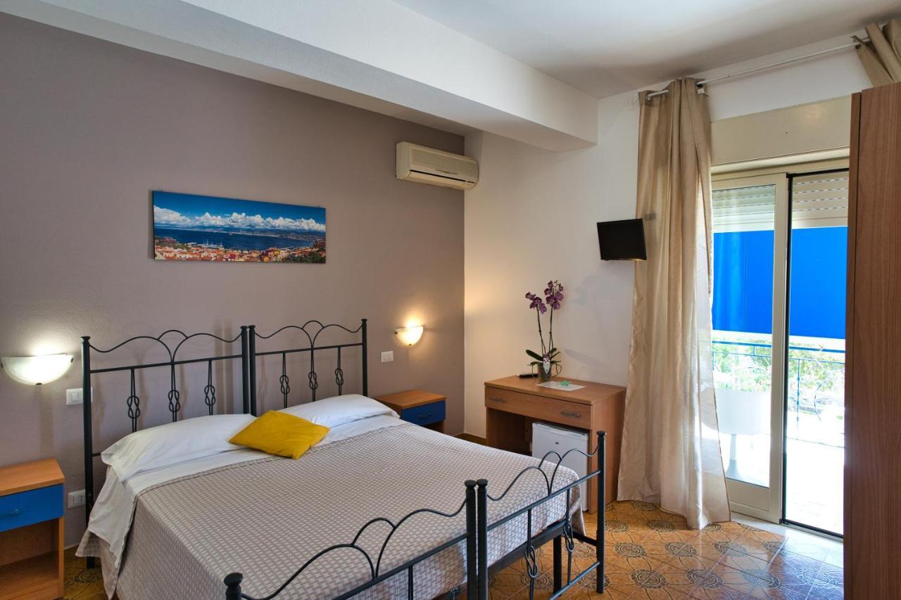 La Ruota Hotel Oliveri Kültér fotó
