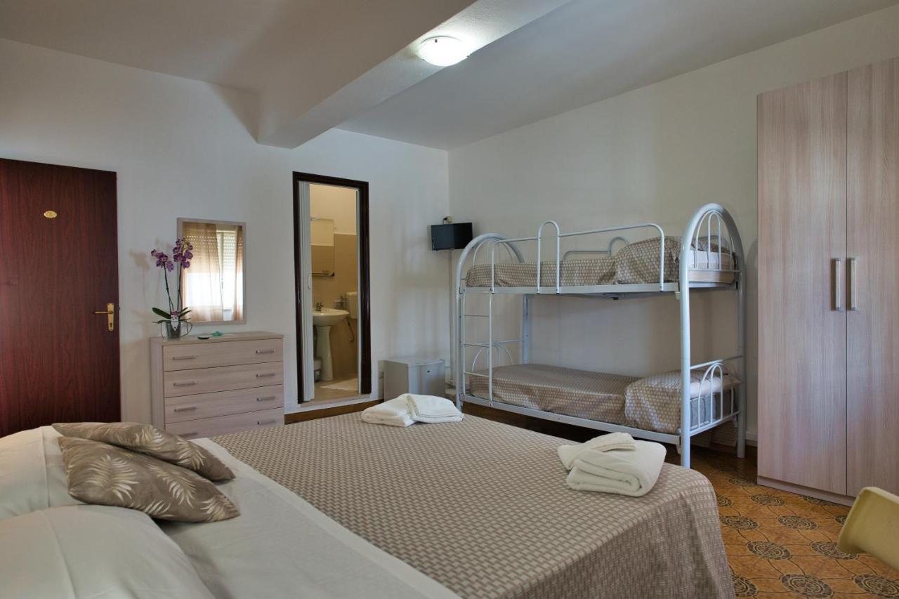 La Ruota Hotel Oliveri Kültér fotó